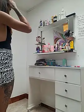 badwolf818 online show from February 6, 2026, 2:20 pm