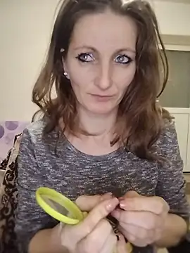 CrazyMaya39 online show from April 5, 2026, 9:12 pm