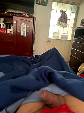 Snapshot of cris1122 chatting on November 21, 2025, 1:10 pm cris1122 online show from November 21, 2025, 1:10 pm