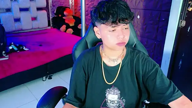 lunabustygirl online show from February 3, 2026, 4:32 am