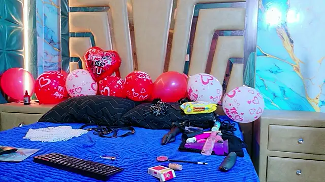 lunabustygirl online show from February 13, 2026, 8:16 pm