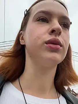 Snapshot of hani_obsessed chatting on December 2, 2025, 7:25 am hani obsessed online show from December 2, 2025, 7:25 am