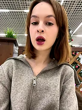 Snapshot of hani_obsessed chatting on December 22, 2025, 10:23 am hani obsessed online show from December 22, 2025, 10:23 am