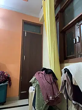 sexyayeshadesi online show from March 6, 2026, 6:37 pm