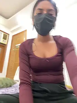 Snapshot of sexyayeshadesi chatting on May 5, 2026, 5:43 pm sexyayeshadesi online show from May 5, 2026, 5:43 pm