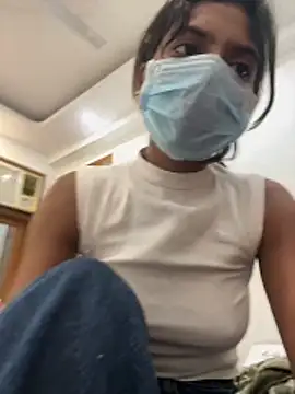 Snapshot of sexyayeshadesi chatting on May 19, 2026, 6:03 pm sexyayeshadesi online show from May 19, 2026, 6:03 pm