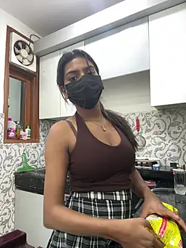 Snapshot of sexyayeshadesi chatting on June 4, 2026, 5:52 pm sexyayeshadesi online show from June 4, 2026, 5:52 pm