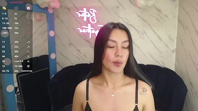 Maleja v  online show from January 6, 2026, 1:48 pm