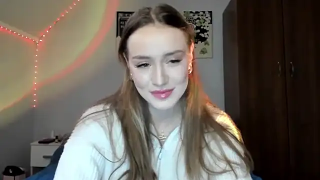 tinyglow online show from March 21, 2026, 12:37 am