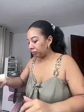 IvannaClaire online show from December 20, 2025, 11:50 am