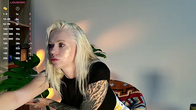 jane-booblegum online show from April 16, 2026, 8:53 pm