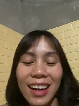 Trangbabylove online show from March 27, 2026, 1:33 pm