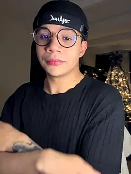 MarcoKostov online show from November 19, 2025, 2:44 am