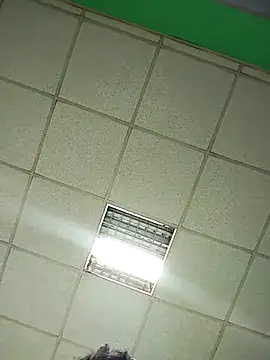 platone09 online show from November 5, 2025, 3:12 pm