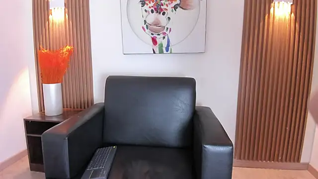 Emily Frostt online show from March 25, 2026, 11:38 am