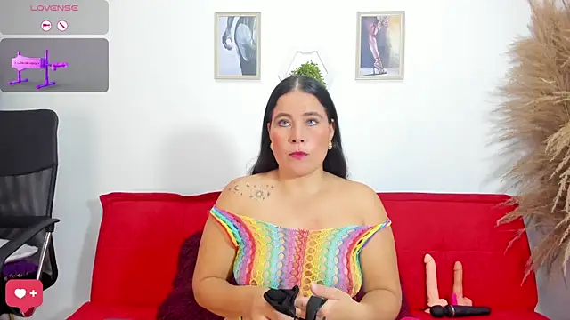 Talia Grace online show from December 5, 2025, 1:31 pm