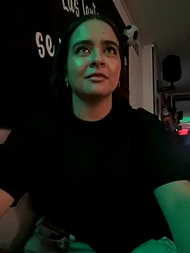 Snapshot of HANNAHBAKER00 chatting on November 21, 2025, 7:45 pm HANNAHBAKER00 online show from November 21, 2025, 7:45 pm