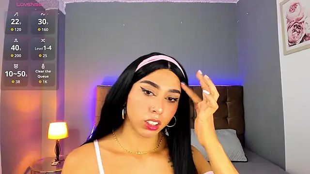 Violet Moon20 online show from February 11, 2026, 7:19 pm