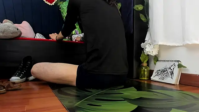 AngelDamianArt online show from December 3, 2025, 3:54 pm