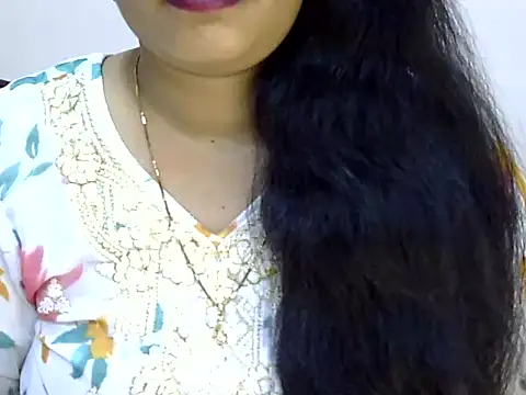 Muskan Jha online show from April 12, 2026, 1:10 am