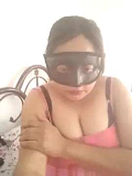 Cute-richa1 online show from December 2, 2025, 8:41 am