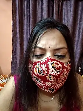 Cute-richa1 online show from January 18, 2026, 5:50 pm