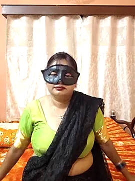 Cute-richa1 online show from March 28, 2026, 12:16 pm