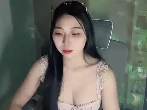 Lousii online show from November 27, 2025, 1:24 pm