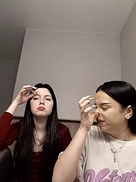 Snapshot of dawnbeforesunset chatting on November 15, 2025, 12:45 pm dawnbeforesunset online show from November 15, 2025, 12:45 pm