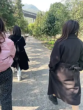 xiaoling2358 online show from January 10, 2026, 4:47 am