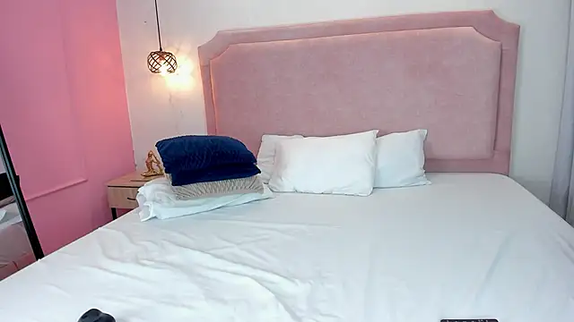 LunnaSinclair online show from January 7, 2026, 1:57 pm