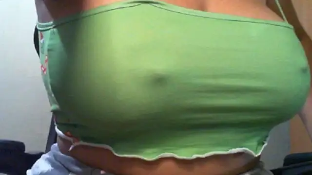 Snapshot of DiivaMarii chatting on April 19, 2026, 12:26 pm DiivaMarii online show from April 19, 2026, 12:26 pm
