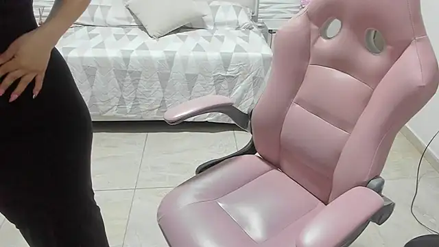 Tahira bakir online show from November 20, 2025, 12:05 pm