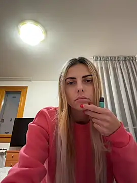 Snapshot of feliciafelon chatting on November 28, 2025, 9:06 pm feliciafelon online show from November 28, 2025, 9:06 pm