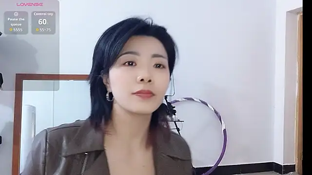 Snapshot of adele8731 chatting on November 16, 2025, 6:08 am adele8731 online show from November 16, 2025, 6:08 am