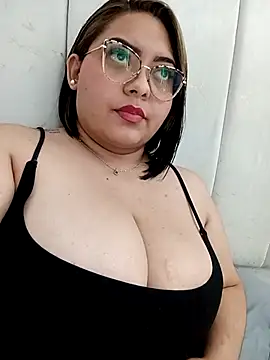 Anna Lucia88 online show from December 13, 2025, 8:47 pm