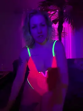 Wetkymistry online show from May 23, 2026, 3:45 am