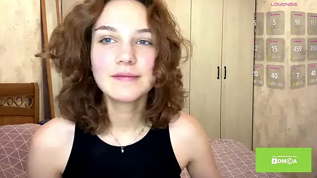 Snapshot of CatherineSaretto chatting on November 23, 2025, 5:02 pm CatherineSaretto online show from November 23, 2025, 5:02 pm