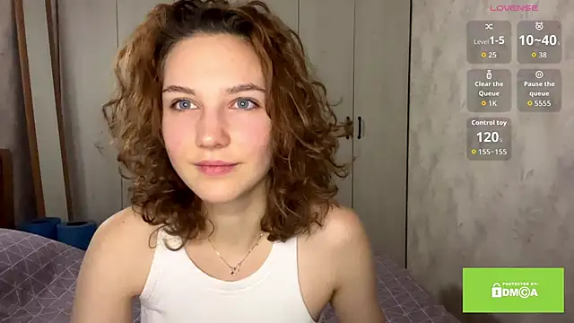 Snapshot of CatherineSaretto chatting on November 30, 2025, 6:01 pm CatherineSaretto online show from November 30, 2025, 6:01 pm