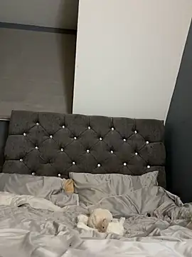 Blonde Bunny online show from April 16, 2026, 10:01 pm