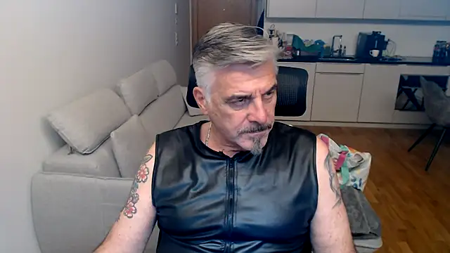 Buidapest online show from February 18, 2026, 10:39 pm