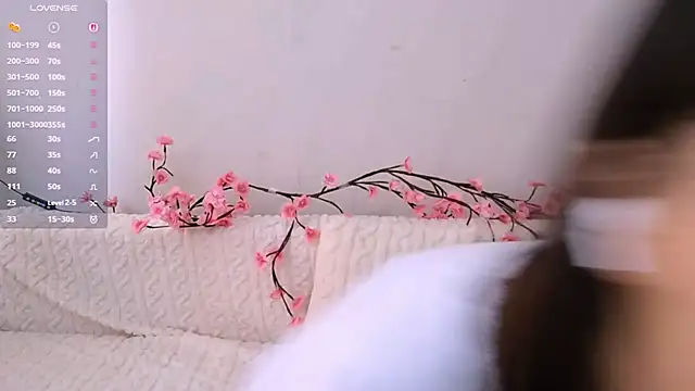 Snapshot of Alice_puff chatting on February 9, 2026, 8:07 am Alice puff online show from February 9, 2026, 8:07 am