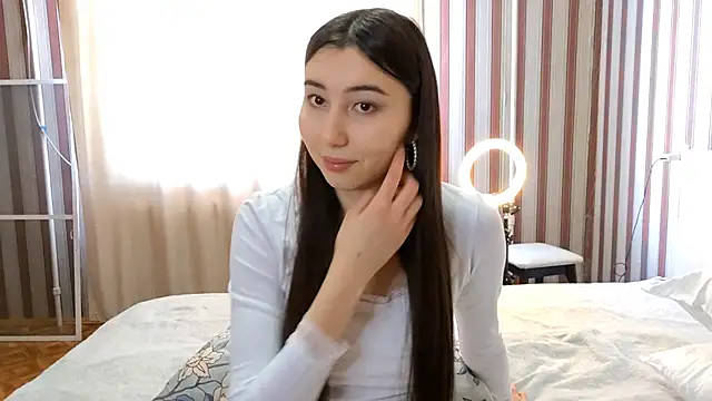 Snapshot of Alice_puff chatting on February 21, 2026, 8:04 am Alice puff online show from February 21, 2026, 8:04 am