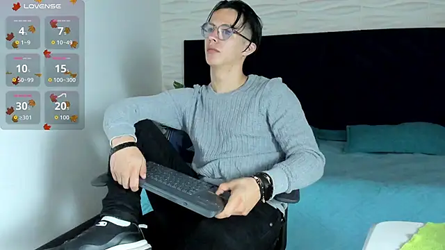 Snapshot of Brandon_starkk chatting on February 22, 2026, 11:42 am Brandon starkk online show from February 22, 2026, 11:42 am