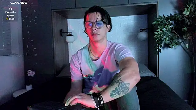 Snapshot of Brandon_starkk chatting on March 1, 2026, 11:56 am Brandon starkk online show from March 1, 2026, 11:56 am