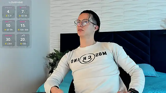 Snapshot of Brandon_starkk chatting on March 4, 2026, 11:38 am Brandon starkk online show from March 4, 2026, 11:38 am