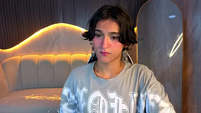 zoe tp online show from December 16, 2025, 7:52 pm