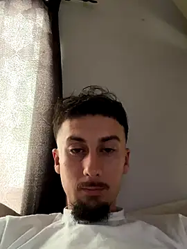 Snapshot of Flako2xx_ chatting on November 16, 2025, 5:18 pm Flako2xx online show from November 16, 2025, 5:18 pm