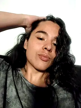 Angel-umbra online show from December 2, 2025, 8:48 pm