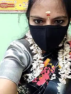 Queen-Neha online show from November 27, 2025, 7:16 pm